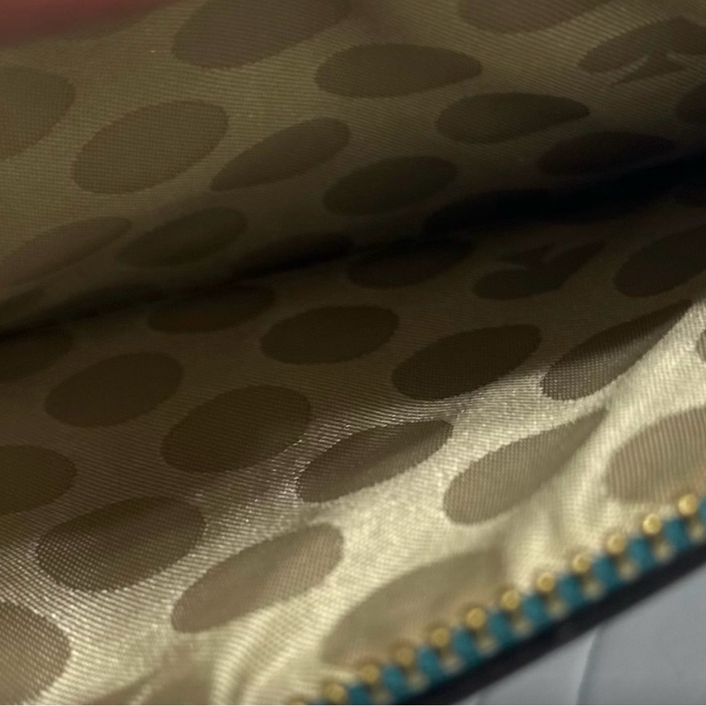 Kate Spade Wristlet - Picture 5 of 7